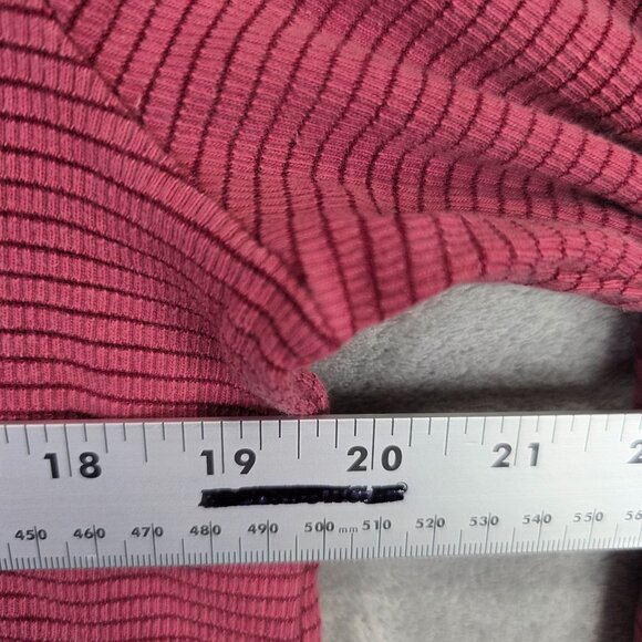 Womens Coldwater Creek Red Textured Top 1/4 Button Long Sleeve Cotton Size M - Picture 5 of 7